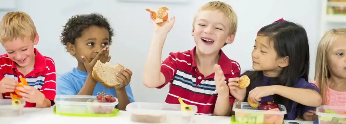 8 میان وعده مناسب مدرسه و دانشگاه