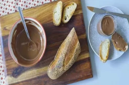 طرز-تهیه-شکلات-صبحانه-کنجدی-خانگی